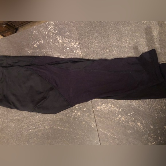 Under armour mesh leggings - Picture 4 of 4